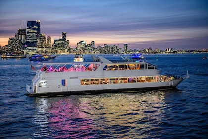 New York: Dinner Cruise voor fijnproevers met live muziek