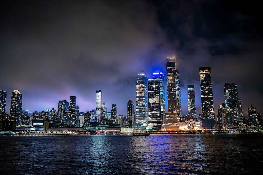 Picture 7 for Activity New York City: Gourmet Dinner Cruise with Live Music