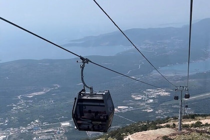 Express Cable car ascent & 25Turns Epic Bike Descent