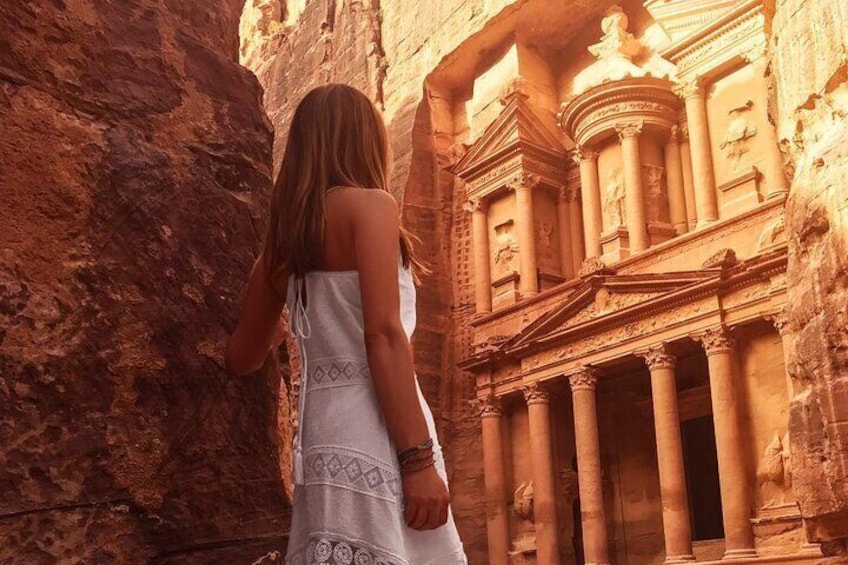 Private Full Day Tour in Petra City Amman 
