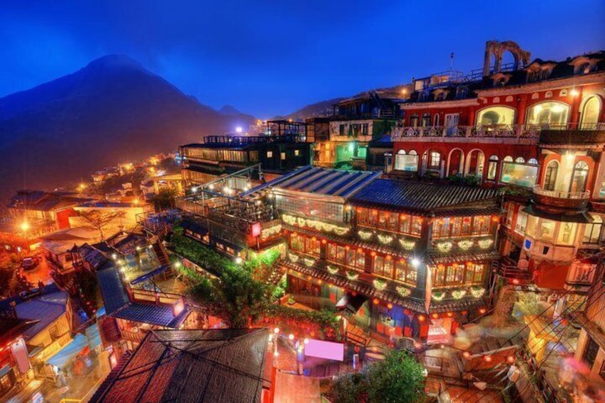 Private Tour: Jiufen Gold Rush Town and Yehliu National Park from Taipei