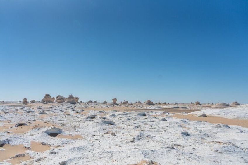 Private White Desert Overnight Camping Tour in Egypt