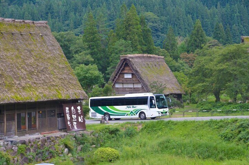 World Heritage villages - Shirakawago & Gokayama Ainokura Tour
