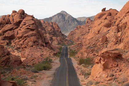 Valley of Fire Scenic VIP Small Group Tour From Las Vegas