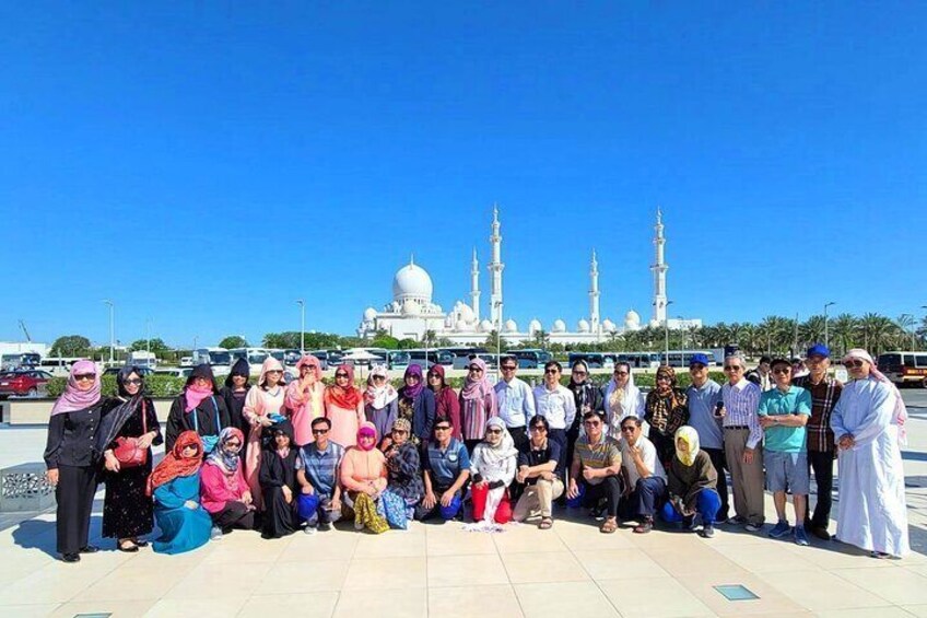 Abu Dhabi Private City Tour with Local Guide