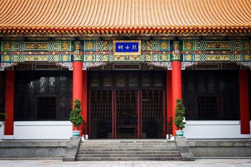 One-Day Historical and Heritage Tour in Taipei