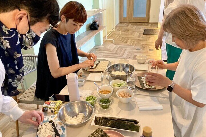 90 Minute Sushi Osaka Culinary Adventure for Small Group