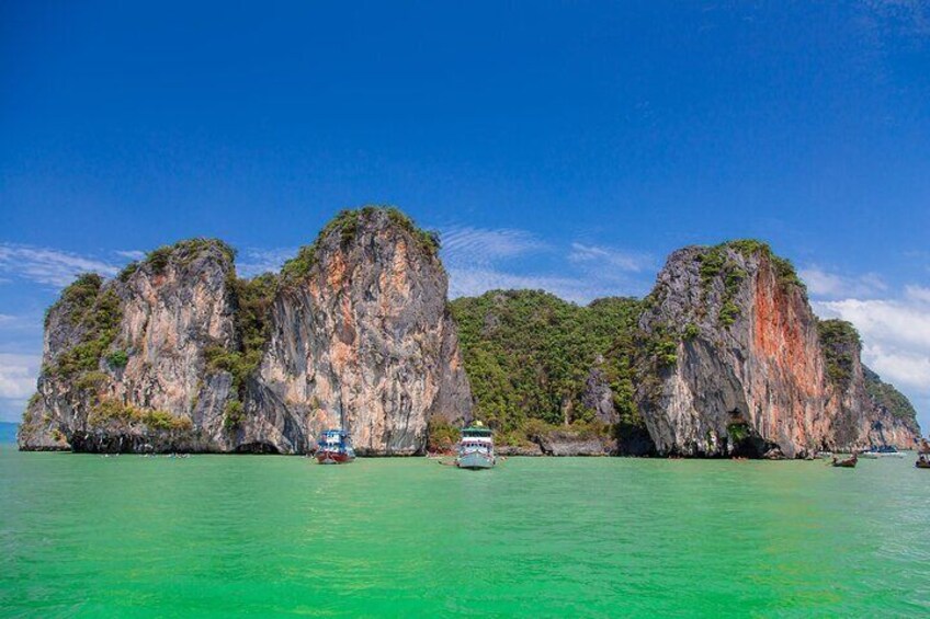 Phuket Day Trip to James bond and Khai Islands by speedboat