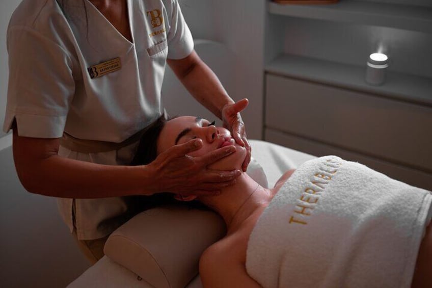 Spa and Skin Care Experience with Massage and Drink in Antalya