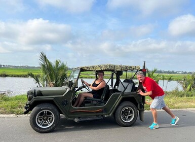 Hoi An: Geführte Tour durch ein Dorf auf dem Land im klassischen Armee-Jeep