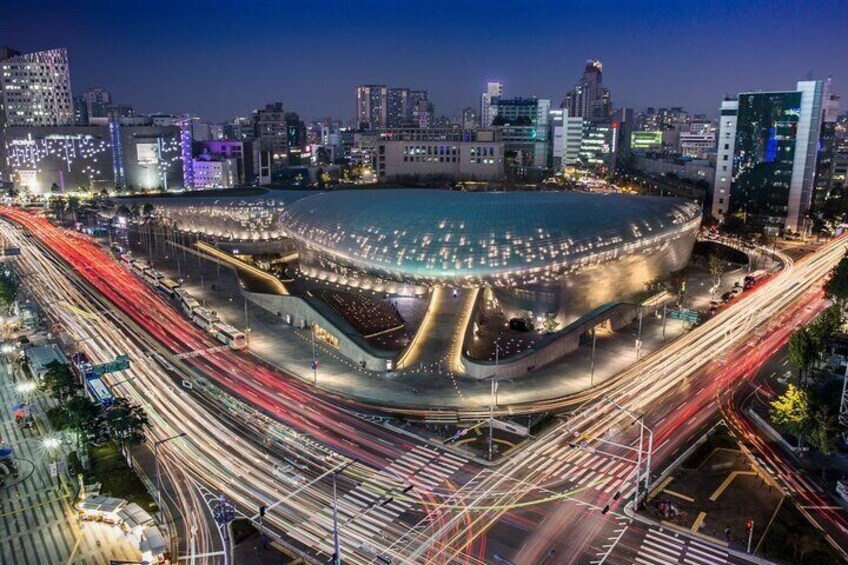 DDP(Dongdaemun Design Plaza) - Pass by