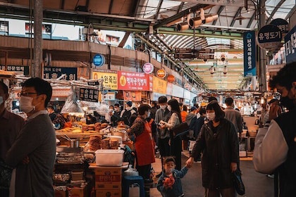 Tasty Journey Through Flavors and Traditions of Seoul (Half-day)