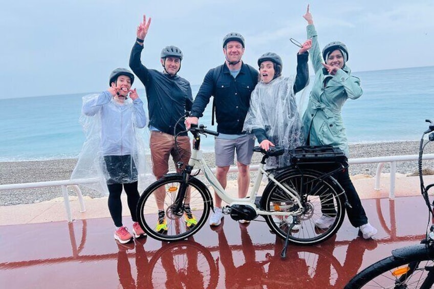 Small Group Guided E-bike Tour in Nice's Organic Vineyard