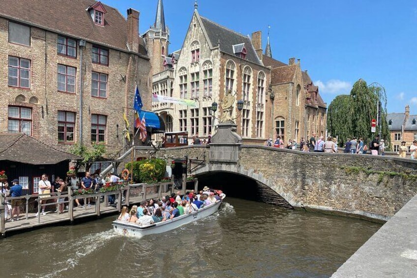 Walking Tour Bruges: Exciting Stories, Mysteries, People