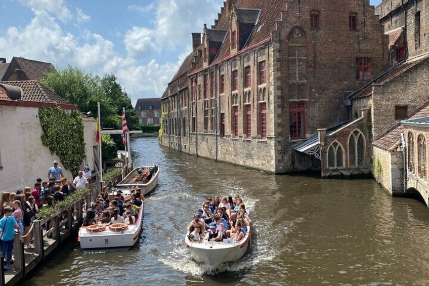 Walking Tour Bruges: Exciting Stories, Mysteries, People