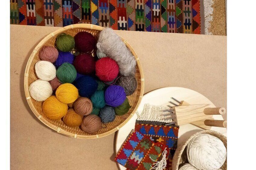 2 Hours and 30 Minutes Private Weaving Class in Athens