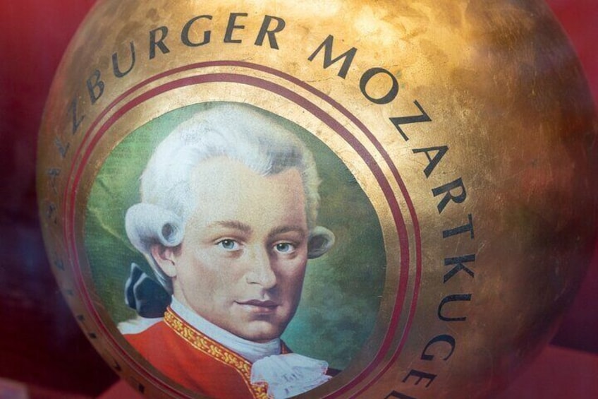 This Walking Chocolate Tasting Class is all about Mozartkugeln - the original, classical, modern and traditional ones.