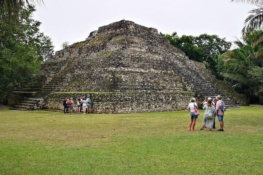 Chacchoben Mayan City and Bacalar Lagoon Tour from Costa Maya