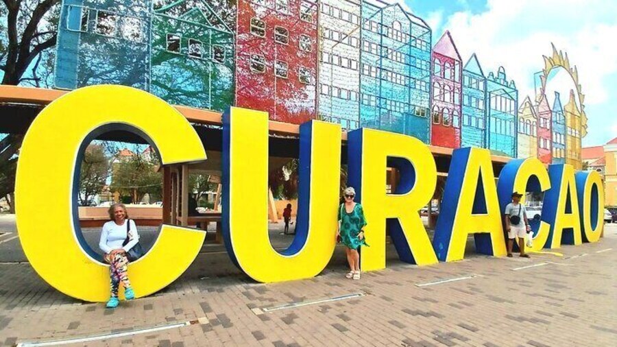 Curaçao City and Beach Tour