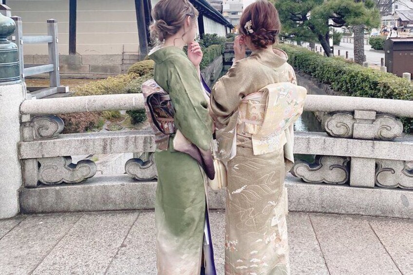 Kanazawa: Kimono Rental Traditional Experience at WARGO