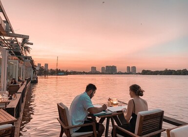 Ho Chi Minh-Ville : Luxury Sunset Speedboat Tour avec cocktail