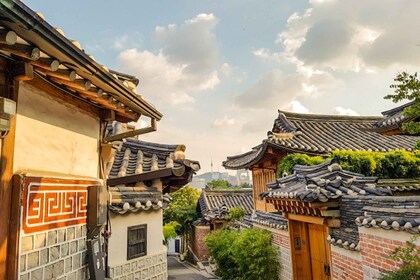 Seoul: Forntida palats och natursköna platser Walking Tour