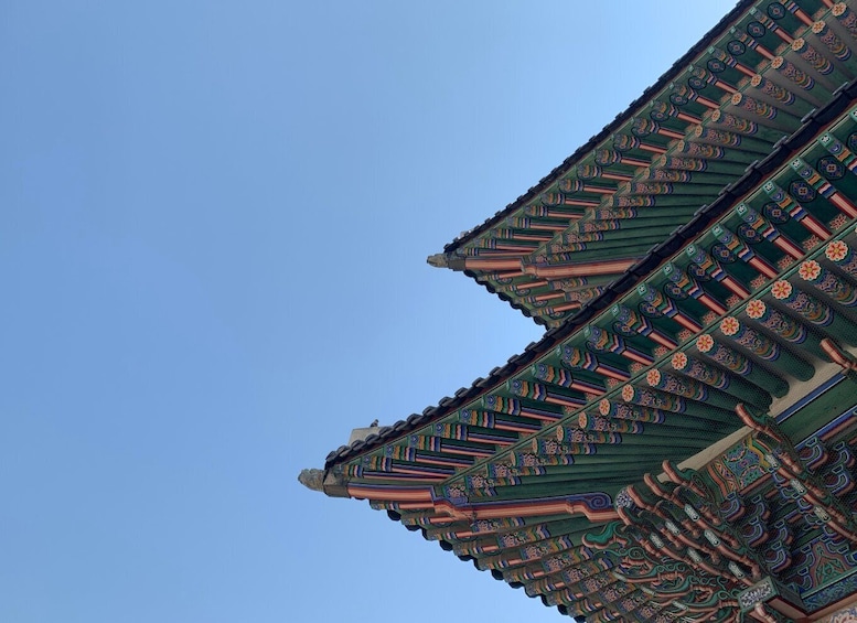 Picture 12 for Activity Seoul: Ancient Palaces and Scenic Points Walking Tour