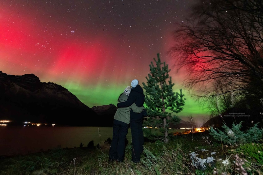 Picture 36 for Activity Tromsø: Northern Lights Tour with Photos and Warm Suits