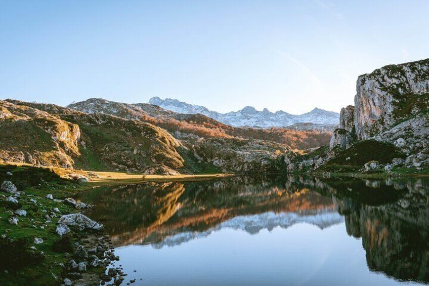 Excursion to the Lakes and Covadonga from Cangas de Onís