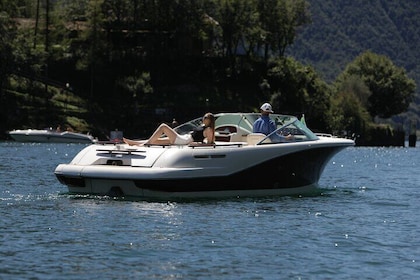 Lake Como: 2-Hour Luxury Speedboat Private Tour