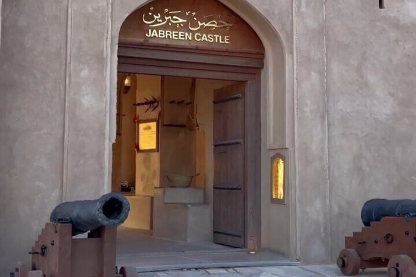 Private Full Day Nizwa Fort Nizwa Souq Bahla Fort Jabreen Castle