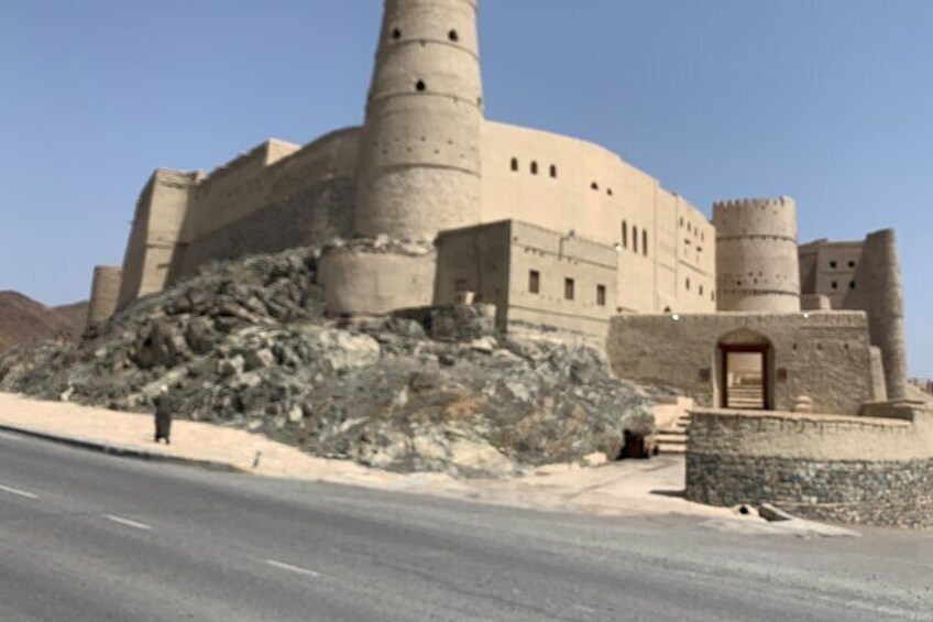 Private Full Day Nizwa Fort Nizwa Souq Bahla Fort Jabreen Castle