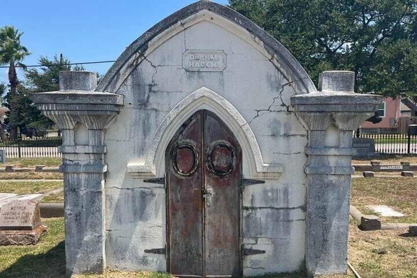 The Private Galveston Cemetery Tour