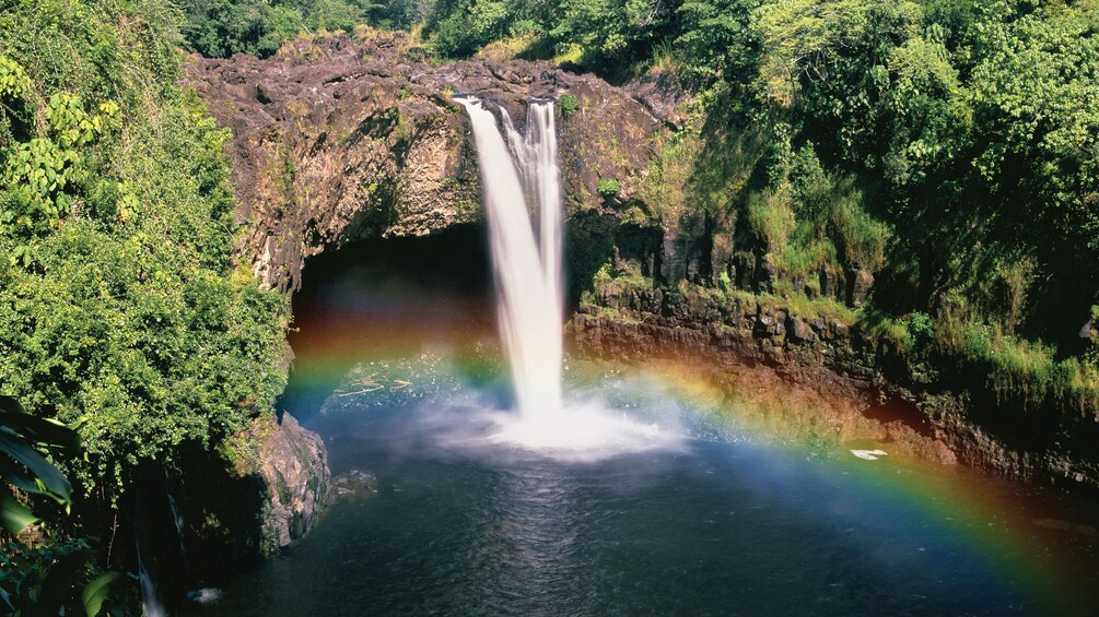 Day Trip Volcano Adventure Sightseeing & Helicopter Tour From Oahu to Hilo