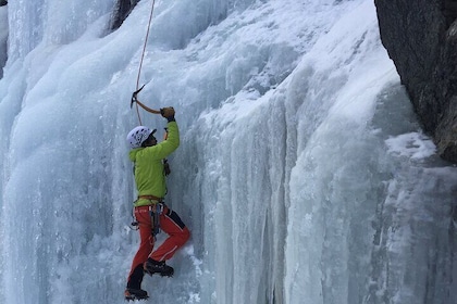 Learn to Ice Climb! Half-Day All Abilities near Breckenridge