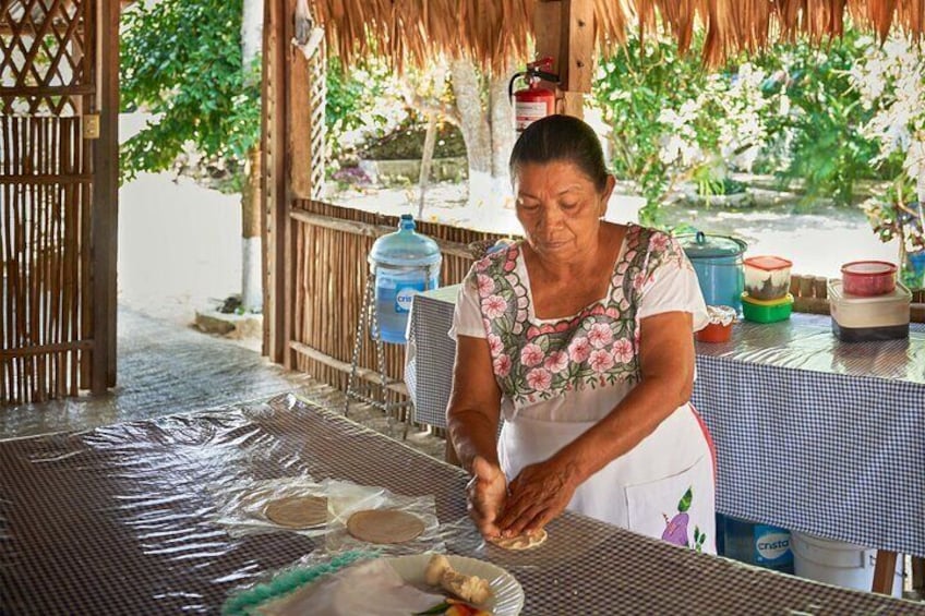 Chacchoben Mayan City and Authentic Mayan Experience Combo Tour