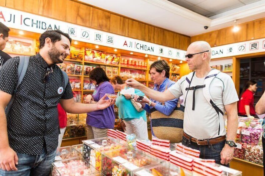 3-Hour Guided Food Tasting Tour in Chinatown New York
