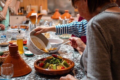 Marokkanischer Kochkurs mit Marktbesuch und Essen