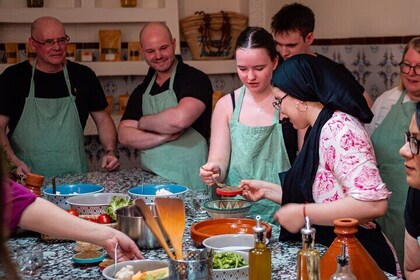 Cours de cuisine marocaine avec visite du marché et repas