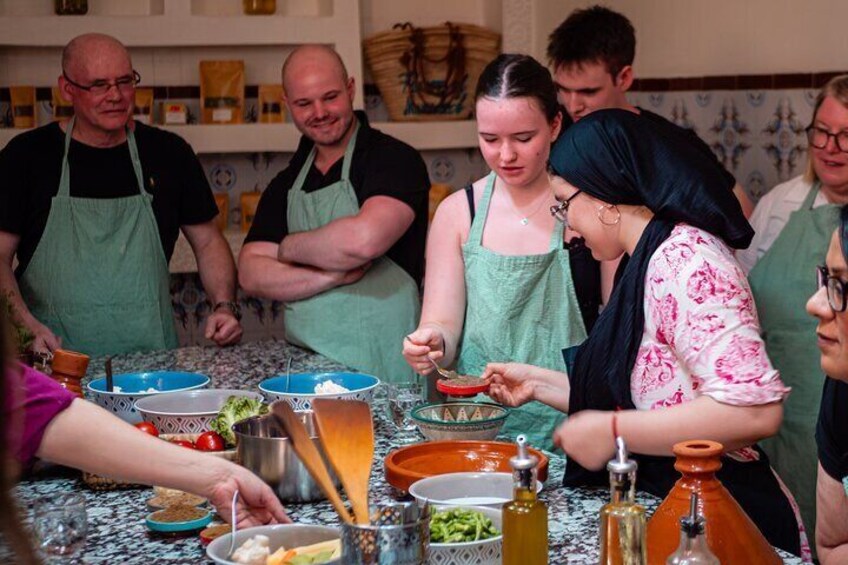 Moroccan Cooking Class with Market Visit and Meal 