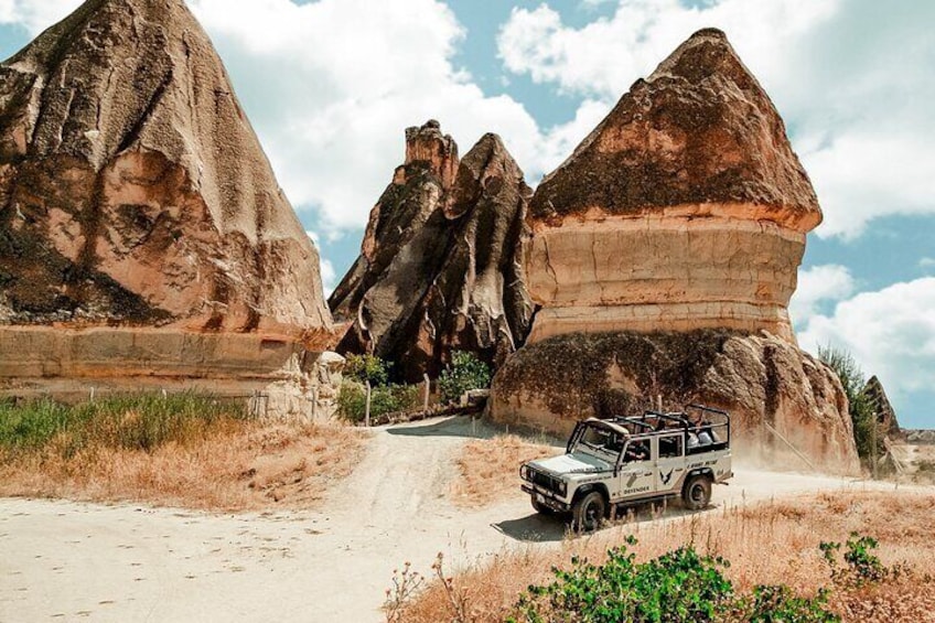2 Hour Jeep Safari Tour in Cappadocia