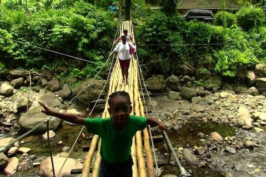 Dark View Falls Bamboo Bridge is child-friendly