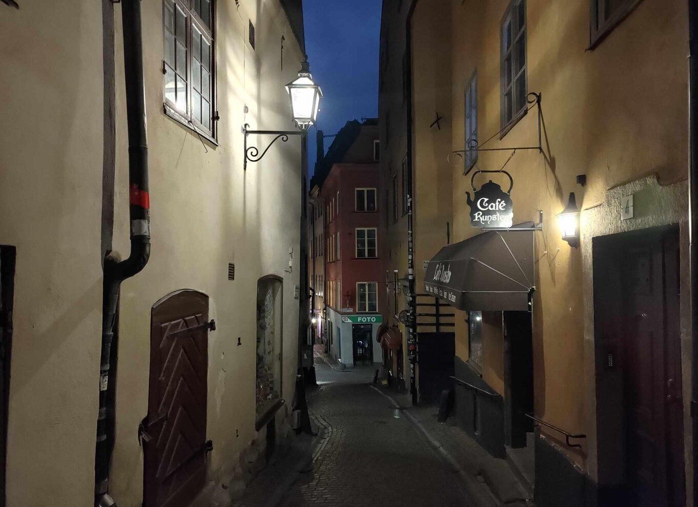 Bloody Stockholm: ghosts, horror and dark folklore 2h