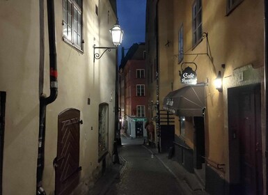 Bloody Stockholm: spöken, skräck och mörk folklore 2h