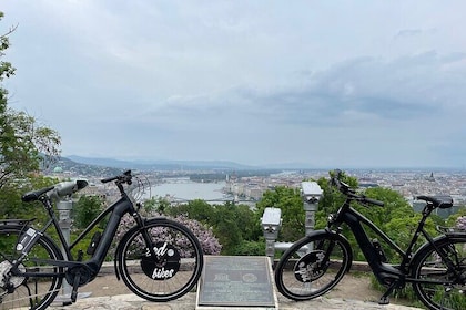 Private Budapest Adventure E-bike Tour to Buda Hills