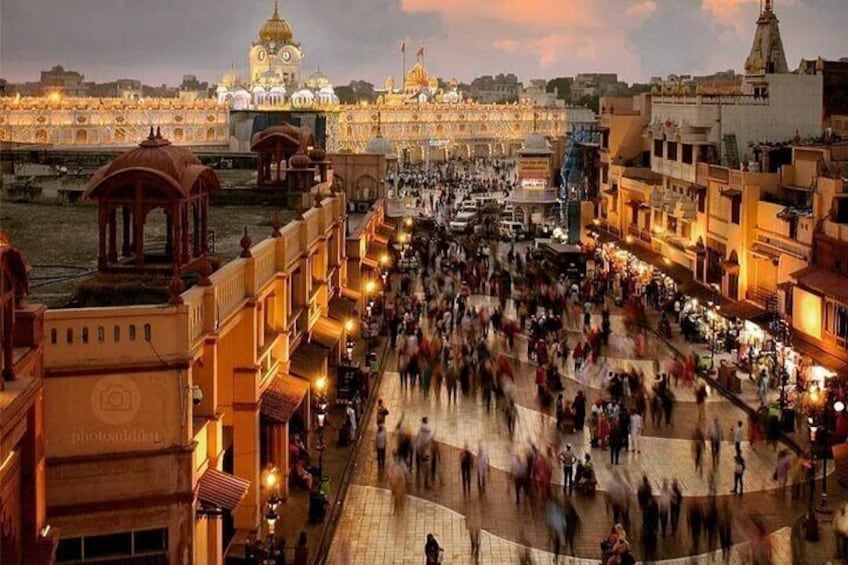Best of Amritsar - Day Trip to Golden Temple with Wagah Border