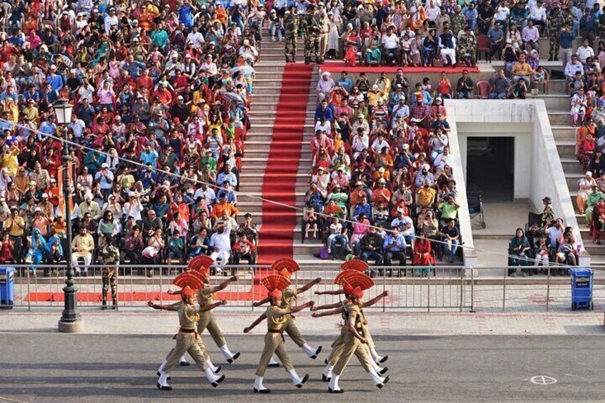 Best of Amritsar - Day Trip to Golden Temple with Wagah Border