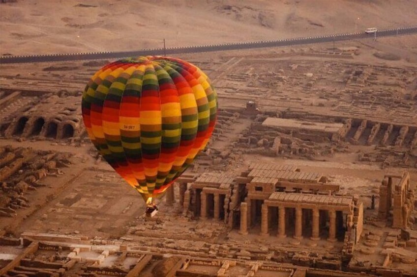 Premium Aerial Adventure Tour with Luxury Balloon Ride
