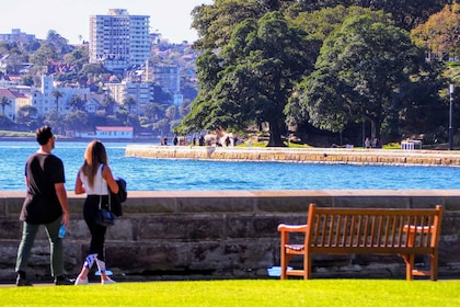 Sydney : Private Quay People, Sydney Harbour Walking excursion