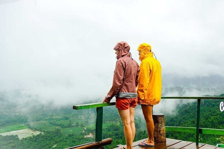Half-Day Tour in Nam Xay Viewpoint Hike & Blue Lagoon 